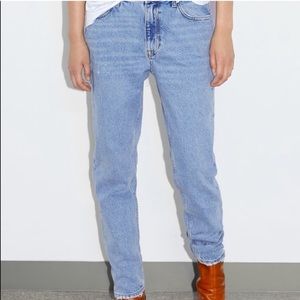 ZARA Mom Fit Jeans
